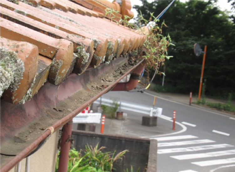 施工前の雨どいの写真